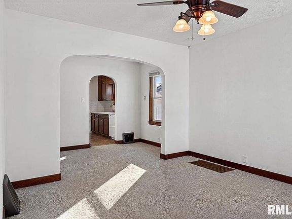 4th image of 2370 E Reservoir St