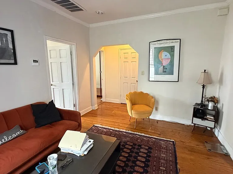 110 Hauxhurst Ave — Photo 4