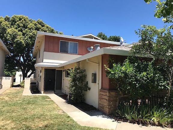 2nd image of 9021 Casals St APT 3