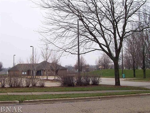 3rd image of 3 Parkshores Dr