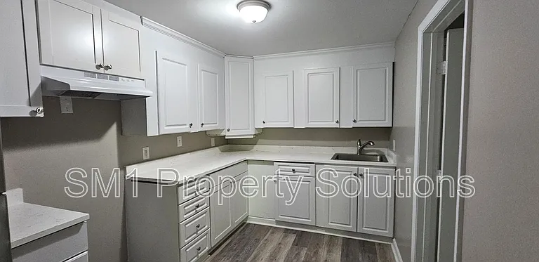 534 Cranbrook St — Photo 5