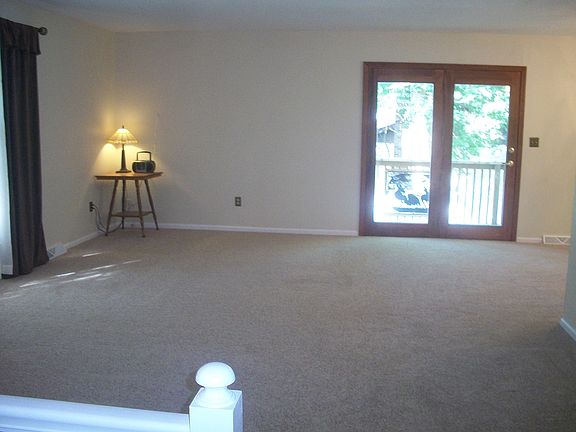 3rd image of 311 Elm Tree Dr