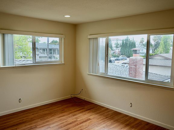 5th image of 1231 Valerian Ct