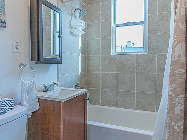 620 37th Street image 28 of 38