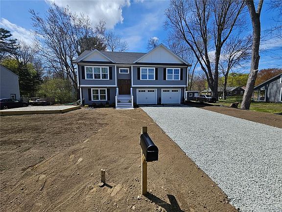 2nd image of 101 Baycliff Dr