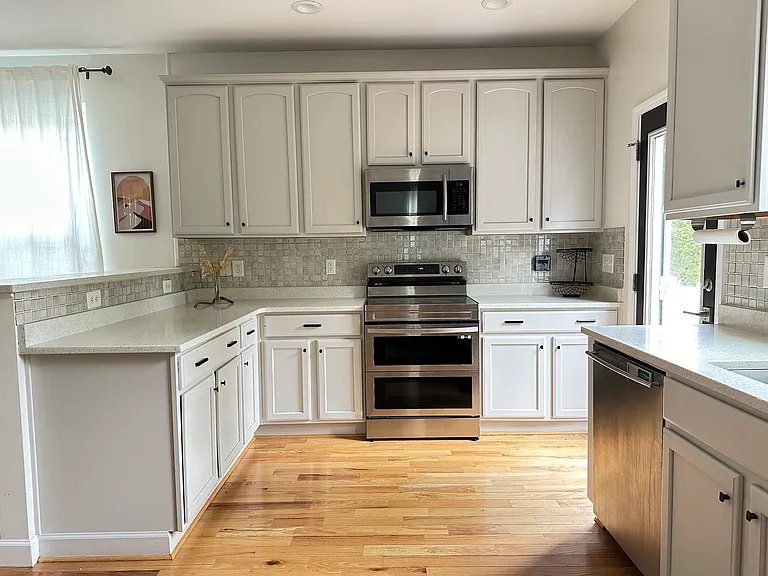 1820 Pear Tree Ln — Photo 5