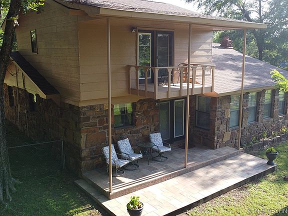 3rd image of 1260 E County Road 1260