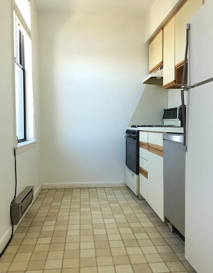 1 bed, 490 sqft, $2,350 — Photo 3