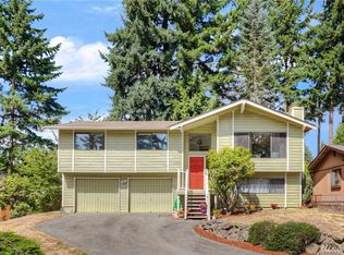 11737B 5th Ave NE, Seattle, WA 98125