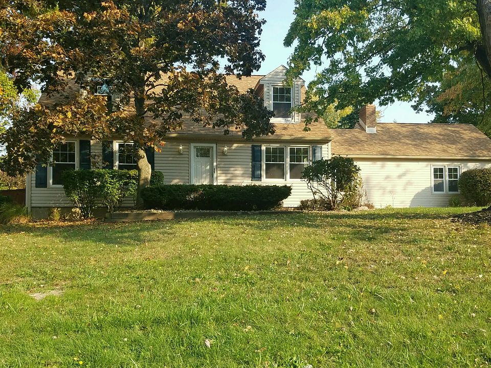 1st image of 8729 Deer Creek Ln NE