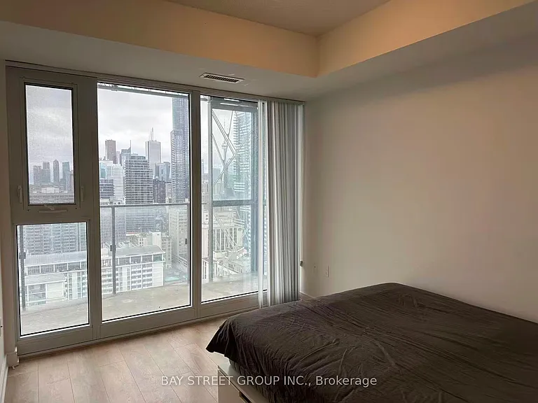 50 Wellesley St E #3709 — Photo 6