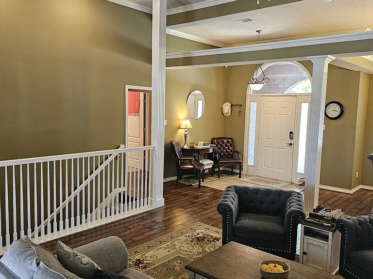 10306 York Ave — Photo 24