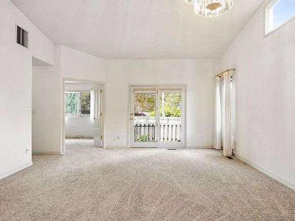 5th image of 53 Sovereign Cir APT A