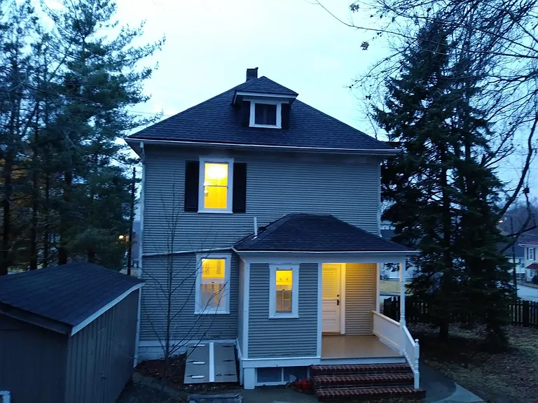 218 N 4th St — Photo 25