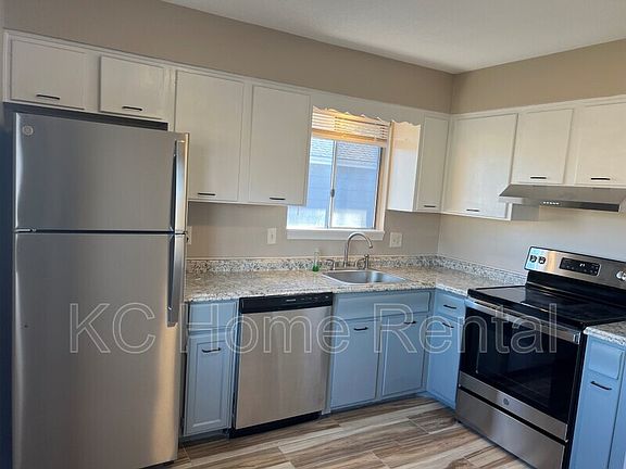 5th image of 9321 Ballentine St
