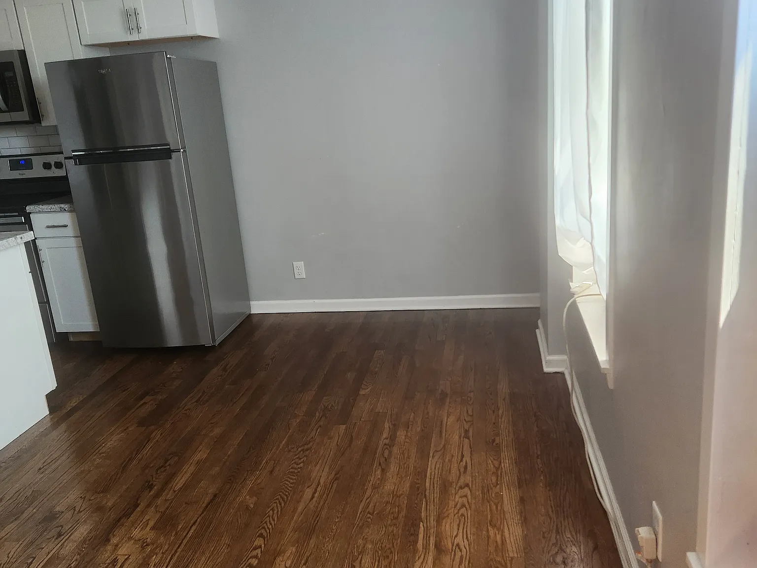 2711 Leavenworth St — Photo 1