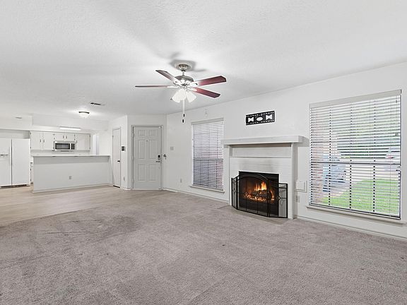 2nd image of 2402 Sycamore Ave APT B1