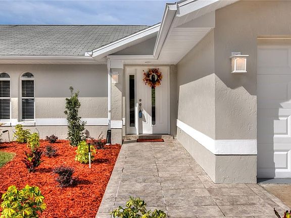 5th image of 22 Palm Dr