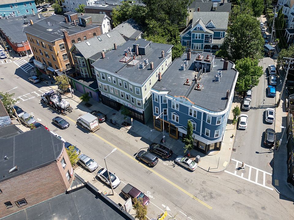 1st image of 370-370 Centre St #372