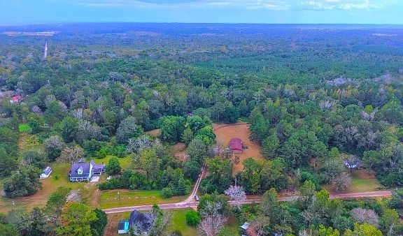 5th image of 210 Ellis Rd