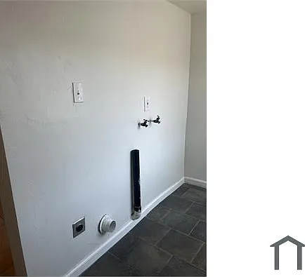 134 Oak St — Photo 5