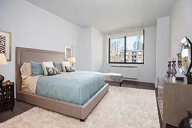 Rented by LL Real Estate Services