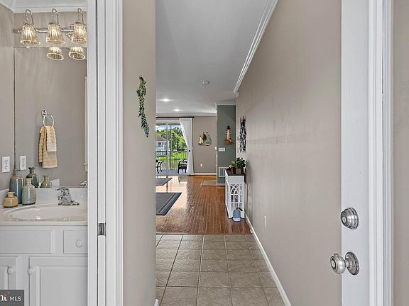 5th image of 38024 Creek Dr APT 1305