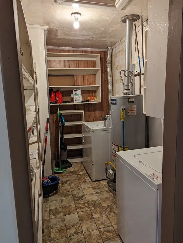 1 bed, 1.0 bath, $800 — Photo 1