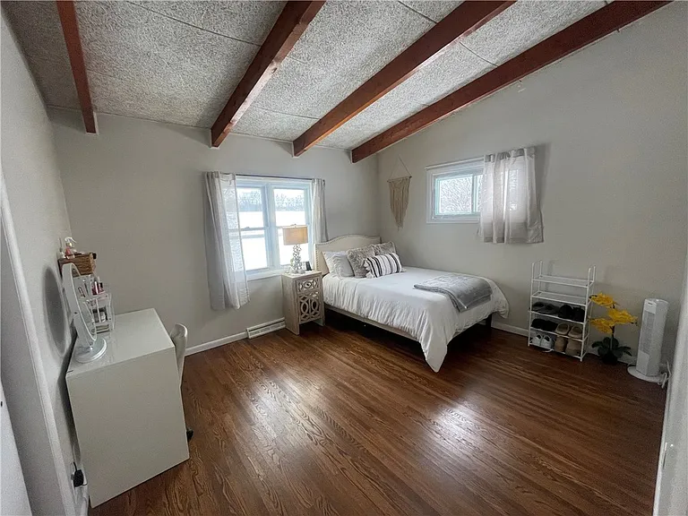 4292 Clover St — Photo 17
