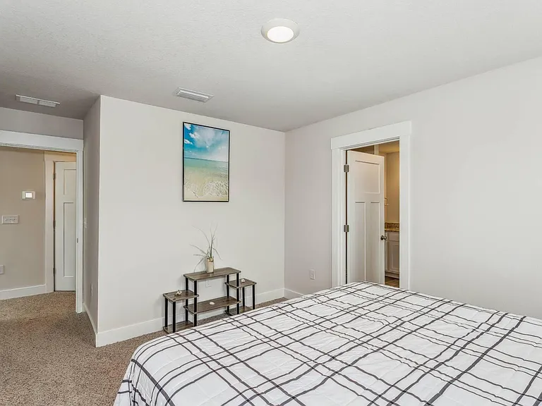 7888 Evening Glow Dr — Photo 17