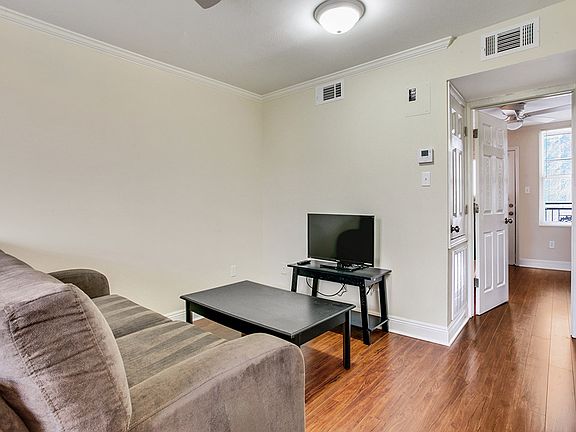 2nd image of 1615 Gov Nicholls St APT 206
