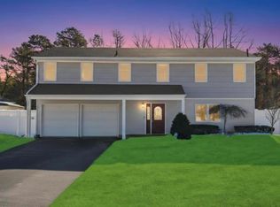 436 8th Street, Bohemia, NY 11716