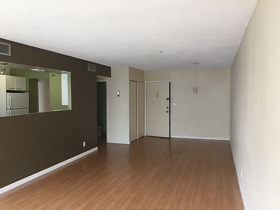 Living and dining area