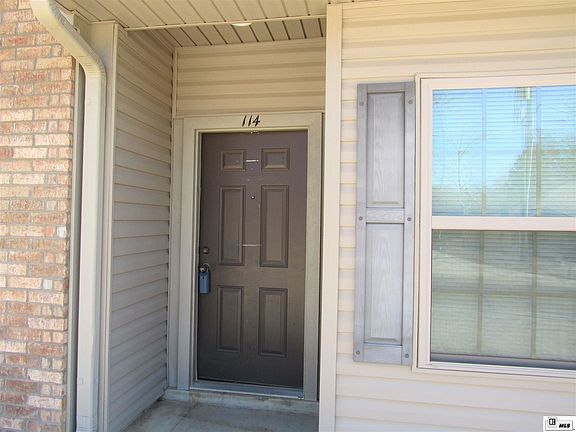 2nd image of 114 Flagstone Dr