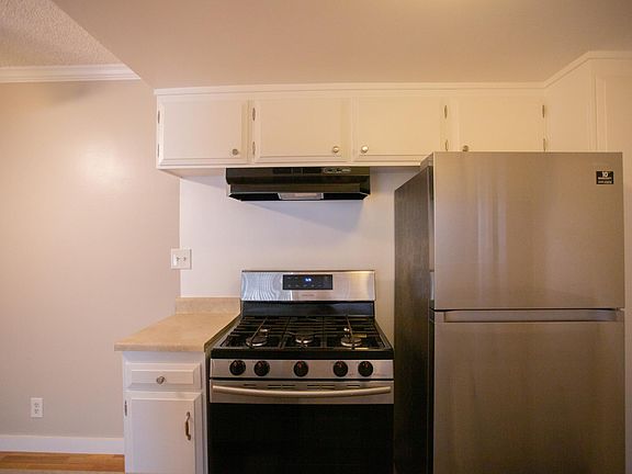 4th image of 165 N Michigan Ave APT 214