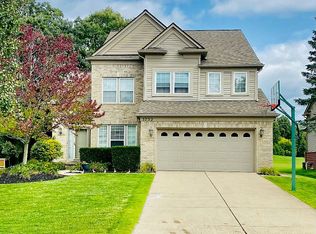 3732 Briarbrooke Ln, Rochester, MI 48306
