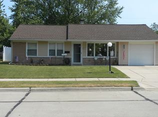 342 Lytle Pl, Garden City, MI 48135