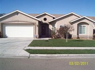 5377 E Eugenia Ave, Fresno, CA 93725
