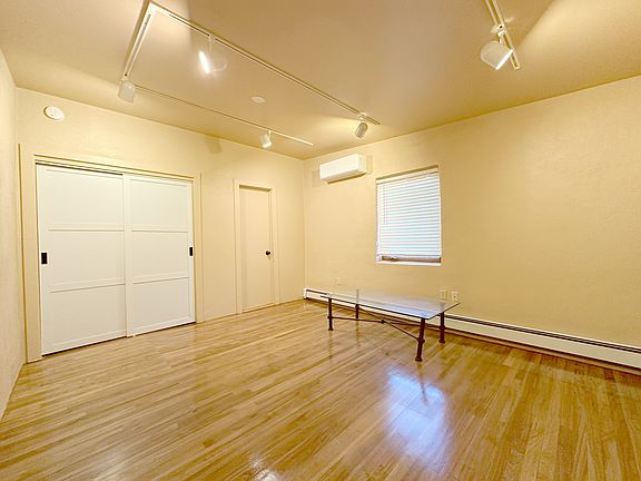 4th image of 721 W Manhattan Ave APT A