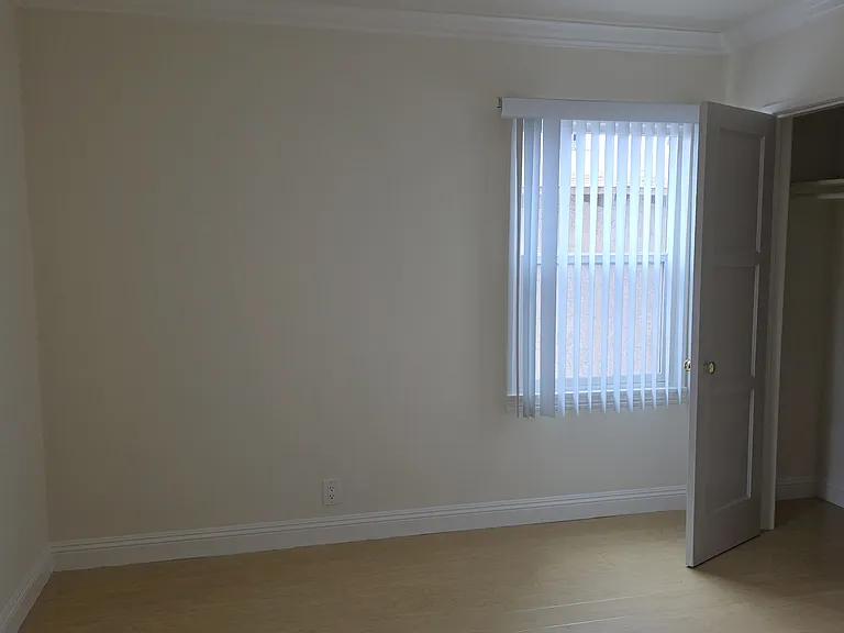 6174 Mesa Ave #C — Photo 7