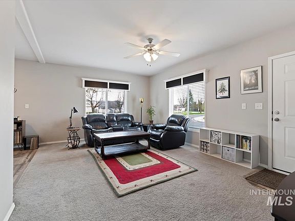 3rd image of 1460 Republic Ln