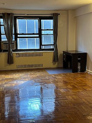 3rd image of 135 E 54th St APT 9C