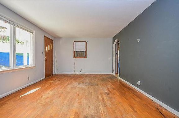5th image of 1671 Randich Dr