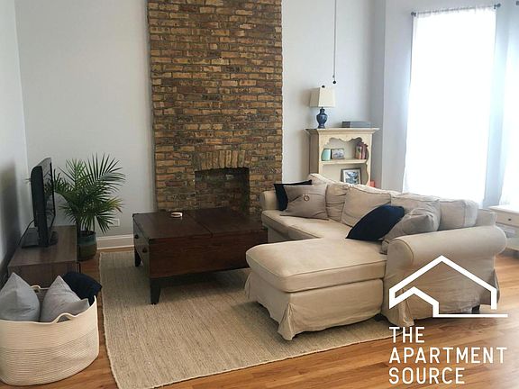 2nd image of 2126 N Milwaukee Ave #2F