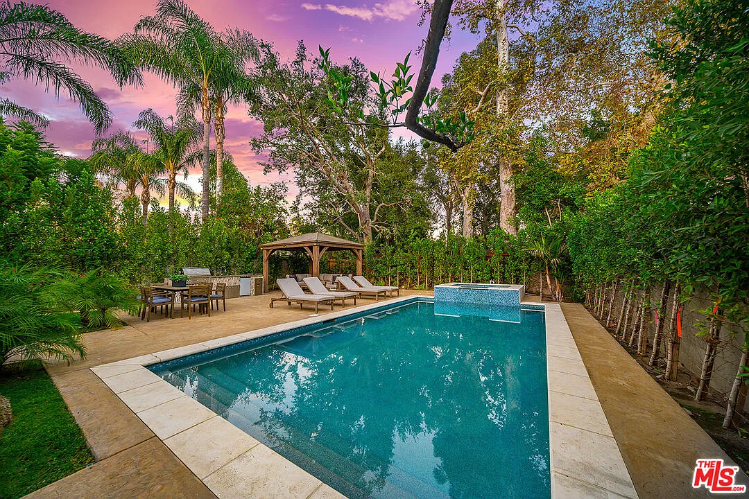 7 bed, 7.0 bath, 3286 sqft, $15,500 — Photo 4