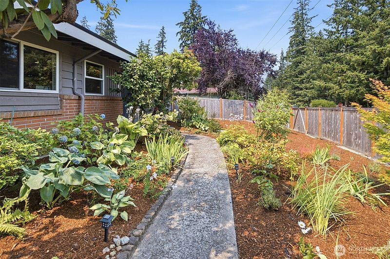 5th image of 2411 156th Avenue SE