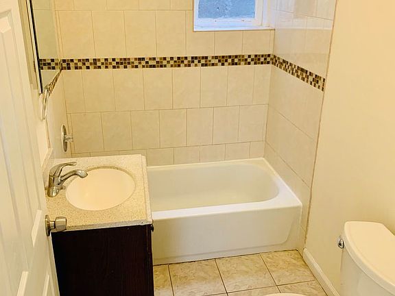 5th image of 459-461 Springdale Ave #459-1