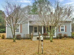 65 Pine St, Williston, SC 29853