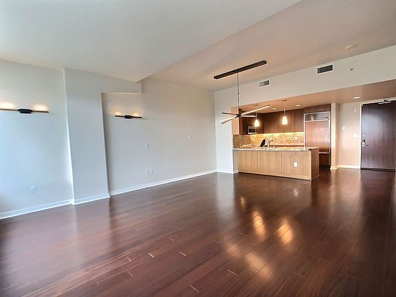 5th image of 38 N Almaden Blvd Unit 2007