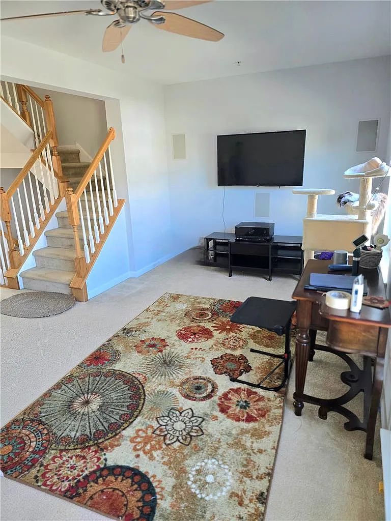 3 bed, 2.5 bath, 1676 sqft, $2,700 — Photo 3